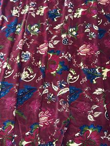 Tissu en velours de coton imprimé à la main, motif floral rouge vin : idéal pour la tapisserie, le matelassage et la décoration - Product Image 6