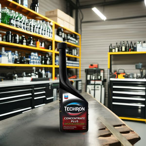 Chevron Techron Concentrate Plus Haute Performance 3Kg 355ml Protecteur de système de carburant en plastique Nettoyants d'huiles moteur de United - Product Image 1