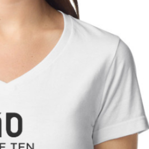 Camiseta de Cuello en V para Mujer, Blanca, de Algodón Suave, Informal, de Manga Corta, Cómoda, Básica, Personalizable, Venta al Por Mayor para Damas - Product Image 6