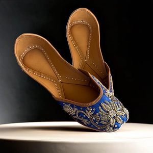 Chaussures de mariage élégantes pour filles, design fantaisie personnalisé OEM ODM, khussa perlée de bonne qualité, jutti, semelle en cuir, khussa de mariage Mehndi - Product Image 3