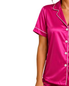 Ensemble de pyjama en satin rose vif personnalisé pour femmes, vêtements de nuit en soie de luxe, poche brodée, ensemble de détente à manches courtes et doux - Product Image 4