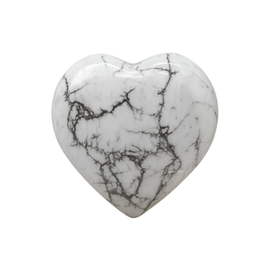 Décoration en forme de cœur en cristal de howlite pour la guérison - Product Image 1