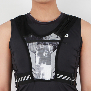 Hydration Vest With Reflective Print <b>Water</b> <b>Bottle</b> Pocket 1L Capacity For Hiking Outdoor Activities Durable Nylon Construction - Product Image 5