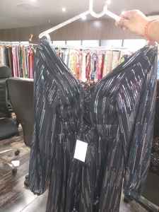 Vestido Kurti Bohemio Estampado en Algodón Ecológico, Color Verde Menta, Azul Cielo y Blanco, Corte Holgado, Cuello en V, Elástico, Largo Completo, 2026 - Product Image 4