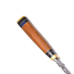 Cuchillo de punta caída hecho a mano de acero de Damasco con mango de madera y virola dorada para caza. Cuchillos de caza de acero de Damasco. - Product Image 5