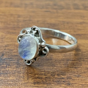 Moonstone <b>Ring</b> 2.9 Grams Elegant and Stylish Watches Product - Product Image 1