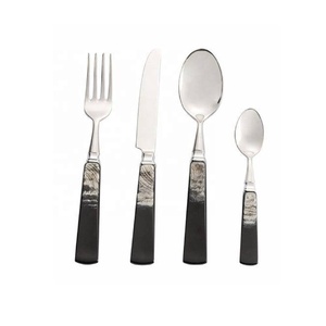 Juego de Cubiertos Tradicionales con Mango de Cuerno, Acero Inoxidable Pulido a Espejo, para Uso Decorativo en la Cocina del Hogar - Product Image 2