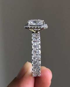 แหวนเพชรทรงรัศมีเคลือบทอง 18K เพชรเลี้ยงในห้องปฏิบัติการ ดีไซน์วงแหวนล้อมเพชรแบบ Eternity สำหรับทั้งชายและหญิง หรูหรา สามารถปรับน้ำหนักได้ - Product Image 3