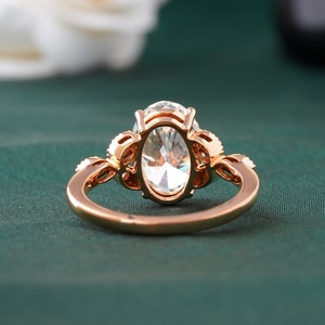 Anillo de compromiso de oro de 14K con diamante cultivado en laboratorio de 3.09 CT, corte ovalado y marquesa, claridad VVS2, DEF, solitario nupcial con engaste de puntas - Product Image 4