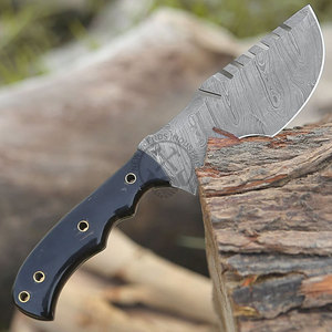 Couteau de chasse et de survie artisanal en acier Damas, neuf, avec manche en corne de taureau, lame fixe pleine longueur de 6 pouces, ambidextre et durable - Product Image 3