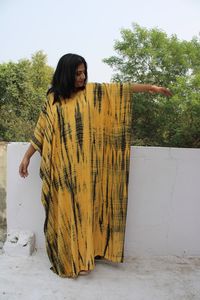 Caftán de tinte de corbata indio hecho a mano elegante y hermoso para mujer, vestido largo informal de media manga, regalo con hendidura, precios al por mayor a granel - Product Image 2