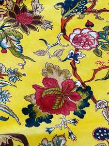 Tissu en velours de coton imprimé à la main, motif floral jaune soleil, tissu de luxe en velours de coton imprimé pour ameublement - Product Image 5