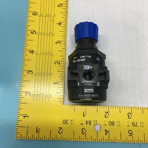 Vanne miniature régulatrice AMAT 3870-90093 1/8" - Équipements et pièces semi-conductrices de renommée mondiale à confiance - Product Image 3