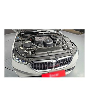 BMW 520i Série 5 2024, 9 595 km, boîte automatique, sièges en cuir, conduite à gauche, avec caméra de recul - Product Image 6