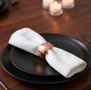 Anillos para servilletas con diseño martillado en oro rosa para decoración de mesas de boda, perfectos y como artículos de cocina. - Product Image 5