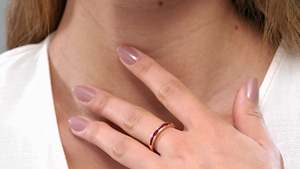 แหวนทองคำแท้ 14k ดีไซน์หรูหรา ประดับทับทิมทรงเหลี่ยม 2.4 มม. แบบฝังเพชรครึ่งวง สำหรับเจ้าสาว เครื่องประดับชั้นดี แหวนแต่งงาน - Product Image 2