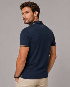Chemise Vibe Craft pour homme, gris foncé, manches courtes, 100% coton, tissu tricoté respirant, style décontracté chic, logo sur le devant, design numérique - Product Image 4