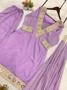 Conjunto de Salwar Kameez de Seda Rosa Bordado hasta el Suelo con Trabajo de Espejos Reales para Bodas y Reuniones Familiares - Product Image 3