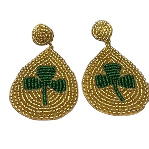 Nouveautés tendance, élégantes et magnifiques boucles d'oreilles faites à la main aux États-Unis, bijoux très demandés, multi-perles, boucles d'oreilles très esthétiques. - Product Image 3