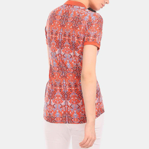 เสื้อโปโลผู้หญิงคลาสสิกขายส่ง เสื้อผ้าฤดูร้อนสำหรับผู้หญิง เสื้อโปโลพิมพ์ลายแบบซับลิเมชั่น คอลเลคชั่นใหม่ปี 2026 เสื้อโปโลผู้หญิงคอปกพับได้ - Product Image 2