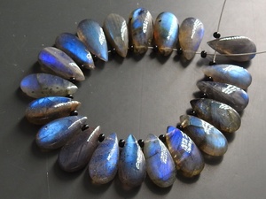 Nueva llegada en forma de lágrima labradorita cuentas de piedra de cristal azul efecto de fuego llamativo suave venta al por mayor suministros de joyería - Product Image 5