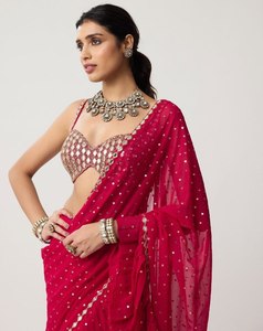 NUEVO SAREE DE BODA DE SECADO RÁPIDO CON LENTEJUELAS Y PLISADO, DISEÑO MODERNO DE BOLLYWOOD SUPERHIT - Product Image 2