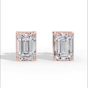 Boucles d'oreilles solitaires en diamant de laboratoire taille émeraude Prestige, or 18 carats, bijoux de luxe, diamant certifié, pour mariée - Product Image 1