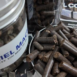 Pellets de Cáscara de Anacardo, Combustible Renovable de Biomasa con Tamaño y Valor Calorífico Personalizados para Uso Industrial - Product Image 1