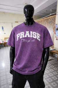 Camiseta de Alta Calidad con Estampado 'Praise' y Lavado Ácido - Corte Holgado, Informal, 100% Algodón, con Logotipo Serigrafiado - Product Image 5