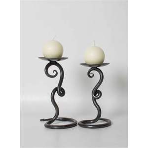Porte-bougie en spirale en fer forgé fait main, support de bougie en métal forgé vintage, candélabre décoratif noir pour mariage et décoration intérieure - Product Image 1
