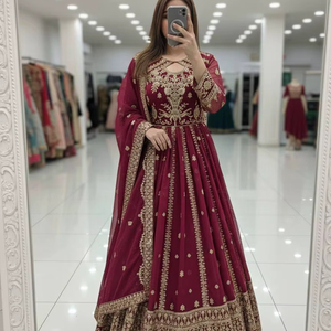 ชุดอานาร์กาลีแบบอินเดีย งานปักลายสวยงามด้วยผ้าจอร์เจตต์ฟ็อกซ์เนื้อหนา ผลิตโดยผู้ผลิตชาวอินเดีย เหมาะสำหรับงานปาร์ตี้และงานแต่งงาน แห้งเร็ว - Product Image 1