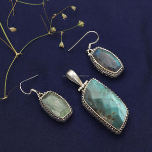 ขายดี925แฮนด์เมดพรีเมี่ยมผู้หญิงเงินสเตอร์ลิงเครื่องประดับดีอัญมณีธรรมชาติต่างหูจี้เสน่ห์ทันสมัย - Product Image 1