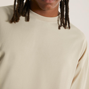 T-shirt vierge coupe boxy personnalisé pour homme, 100% coton biologique, grammage lourd, coupe oversize, respirant - Product Image 6