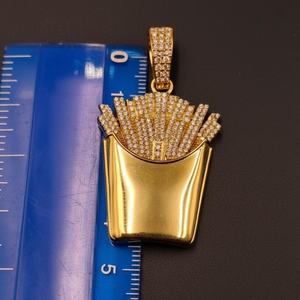 Pendentif Frites Moissanite Iced Out Plaqué Or avec Argent Sterling 925, Bijou Hip Hop pour Fête, Cadeau pour Amis - Product Image 2
