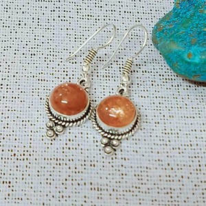 Boucles d'oreilles en pierre de soleil naturelle, argent sterling 925, bijoux en pierres précieuses faits à la main, cadeau pour femme, boucles d'oreilles promesse - Product Image 1