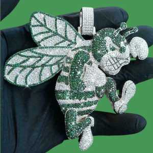 Colgante de Abeja Iced Out de Plata 925, Joyería Hip Hop Esmaltada, Colgante Personalizado de Moissanita VVS, Colgante Bling para Rapper, Colgante Bicolor - Product Image 1