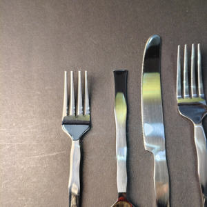 Juego de Cubiertos de Acero Inoxidable de 5 Piezas, Versátiles Sporks y Cucharas Híbridas con Mango Tradicional Acanalado en Forma de Abanico - Product Image 3