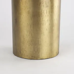 Jarrón de Metal con Acabado Dorado y Cuello Estrecho, Florero Alto Minimalista para Decoración de Sala de Estar, Hogar, Oficina u Hotel - Product Image 3