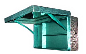 Caja de Regalo Rectangular de Madera Tallada a Mano, Ecológica, Pulida y Personalizada, con Incrustaciones de Latón de Diseño y Brocado de Seda - Product Image 4