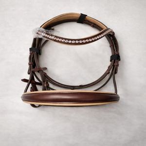 บังเหียนม้าหนังแท้พรีเมียมสุดหรู ประดับคริสตัลที่สายคาดหน้า ยี่ห้อ YURA  งานแฮนด์เมด  สามารถปรับแต่งสี/โลโก้/ขนาดได้ - Product Image 2