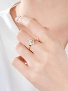 Anillo de Diamantes de Alta Calidad con Corte de Pera en Plata de Ley 925 para Mujer, Joyería de Moda Disponible a Precio de Exportación - Product Image 5