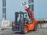 Chariot élévateur hydraulique avec grue montée à l'arrière, moteur, boîte de vitesses pour la manutention de matériaux lourds, équipement de levage de construction 360