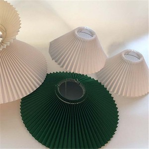 Abat-jour en lin plissé fait main sur mesure avec un design minimaliste moderne, option de logo personnalisé - Product Image 5