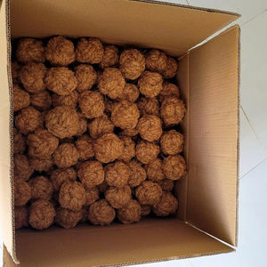 Pelota de fibra de coco para masticar para perros, pelota de cáscara de coco para masticar para perros, fabricante de juguetes ecológicos para mascotas de Vietnam ANGLE - Product Image 1