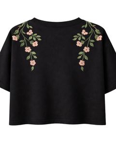 Camiseta Corta Negra para Mujer con Bordado Floral de Mariposa, Manga Corta, Informal, de Moda, Mezcla de Algodón Suave, Top de Verano para Dama, Venta al por Mayor - Product Image 2