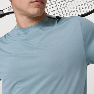 T-shirt personnalisé en polyester pour homme, vêtements de sport pour entraînement en salle de sport professionnel, innovation de vêtements athlétiques de nouvelle génération, vêtements de base haut de gamme OEM - Product Image 3