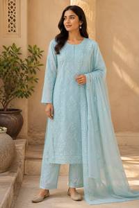 Kurti ethnique bleu ciel pour femme, brodé à la main, coupe droite, motif floral, collection exclusive - Product Image 1