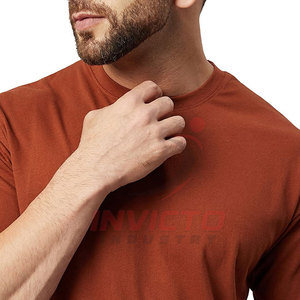 Camiseta Oversize para Hombre con Estilo, Ofrece Comodidad Diaria y Apariencia Casual Contemporánea - Product Image 6
