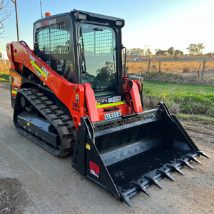 รถตักล้อยางขนาดเล็ก Kubota ดีเซล 1000 กก. ลดราคาพิเศษ พร้อมปั๊มไฮดรอลิก KYB ระบบ PLC อุปกรณ์เสริมเกียร์ แบริ่งเครื่องยนต์ รับน้ำหนักได้สูง - Product Image 2