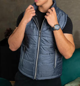 Gilet matelassé d'hiver unisexe vintage OEM ODM sans manches avec logo frontal et fermeture éclair, spécialiste des gilets de taille européenne - Product Image 2